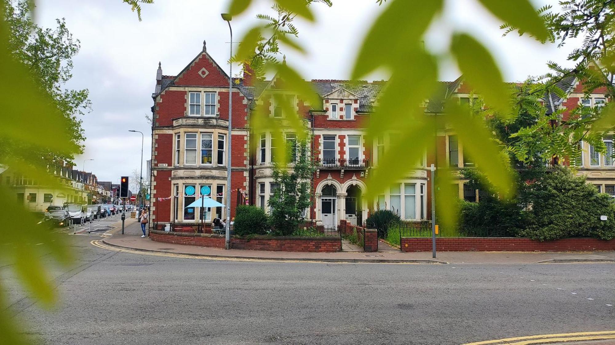 Serene 1 Bedroom Flat In Roath Cardiff Exterior foto